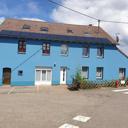 ホテル Maison De A Freconrupt